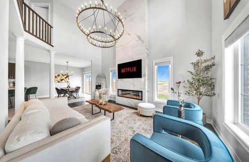 Hamilton House | Lavish Home on Hamilton Mountain