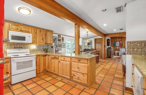 Wimberley House | Lawlis Lodge I Families, Star Gazing