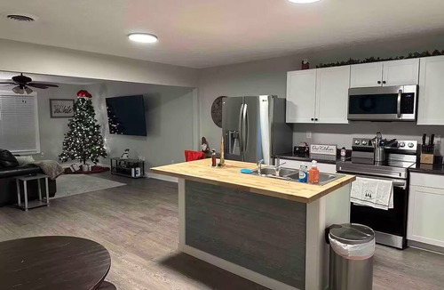 Murfreesboro House | Lawrence Oaks Residence- Welcoming 2-bedroom house in Murfreesboro