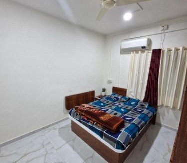 Nashik Road House | Laximi Niwas