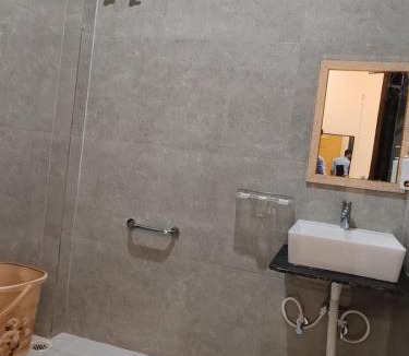 Barsana Hotel | Laxmi Sewa Sadan