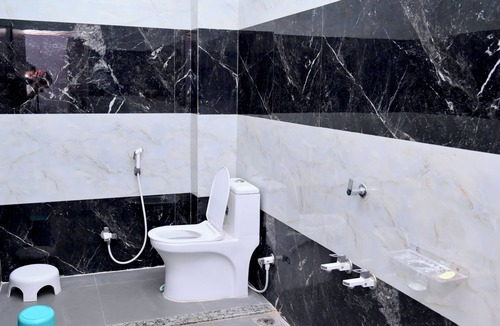 Manawar Hotel | Laxminarayan Hotel