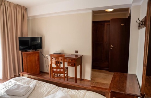 Potlogi Hotel | Lazoo Experience