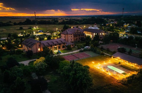 Potlogi Hotel | Lazoo Experience