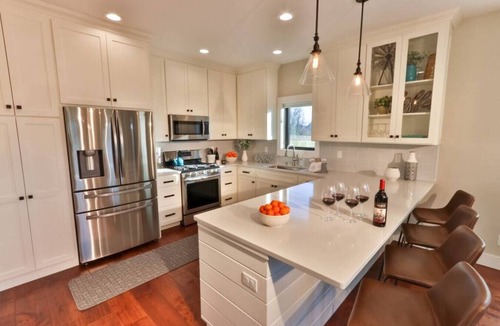 Walla Walla House | Lazy B Cottage · Lazy B Cottage-Wine Country Getaway, Great for Two