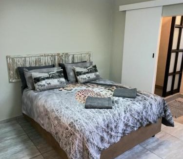 Wavecrest Apartment | Lazy Days Apartments - Jeffreys Bay