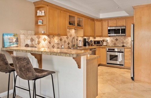 Solana Beach Condo | Lazy Days - Your Home Far Away From Home, Beach Access, Pool, Spa