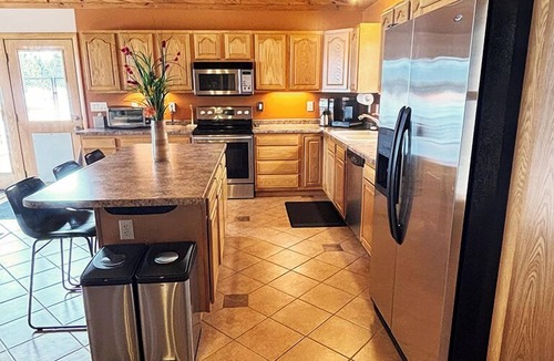 Brule House | Lazy Grey–Your Northwoods Escape with Modern Comforts & Private Walking Trails