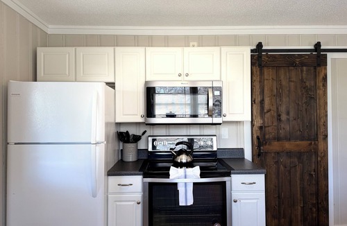 Hayesville House | Lazy Hiker by Chatuge Home Concierge | Walk to Downtown Hayesville | Fire Pit | Pet Friendly