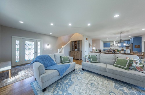Crosby Cabin | Lazy Loon Oasis - Spacious Luxury 5-bedroom cabin walkable to Crosby with AC
