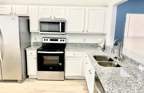 Lake Berkley Villa | LB4707AW - 3 Bedroom Villa with pool & game room