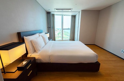 Haeundae Hotel | LCT Residence