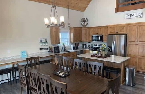 Indian Point House | Ldg 10 Ozark Sunset - Private Hot Tub -Indoor Pool