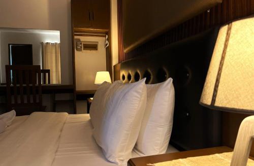 Caticlan Hotel | LDR Travellers Inn