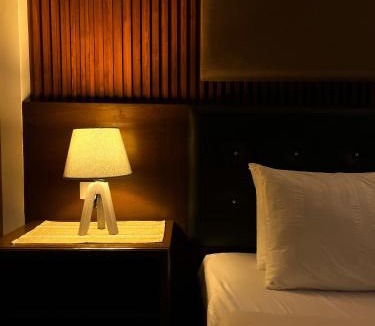 Caticlan Hotel | LDR Travellers Inn
