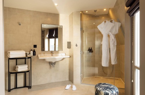 Ternes Hotel | Le 10 Bis Hotel