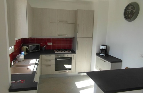 La Trinite Villa | LE 43 - Nice, quiet house with fenced garden, in the center of La Trinité