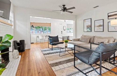 Avondale House | Le Avondale: Updated & Clean home
