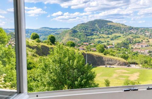 Vals-pres-le-Puy House | Le balcon de Compostelle