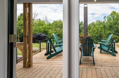 Saint-Paulin House | Le Baluchon Eco-Retreat | 6 Queens + 1 King | Saint-Paulin Getaway