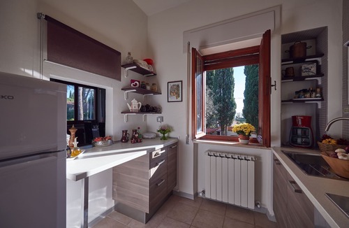 Perugia Apartment | Le Balze Charming Apartment with private veranda, 10 min from Perugia Centre