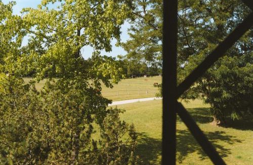 Bonnelles Hotel | Le Barn