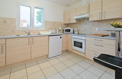 Savignac-les-Eglises House | Le Barradis – Single-storey house with air conditioning and shared pool in Savignac-les-Églises