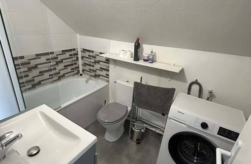Laon Apartment | Le Belle Vue St Marcel with shared garden