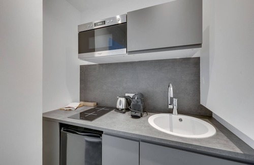 Pere Lachaise Apartment | Le Bellevue