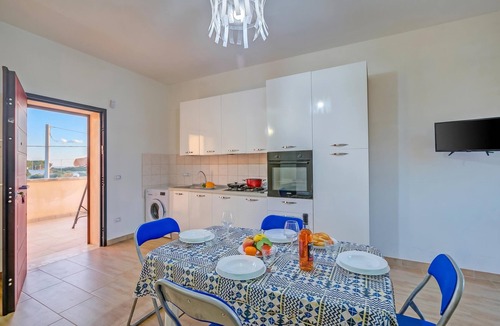San Pietro in Bevagna Apartment | Le Bianche Apt 4 - Terrace near the Sea
