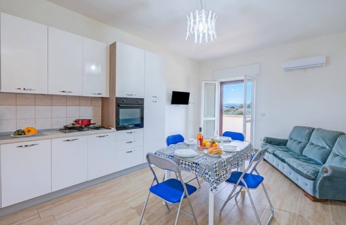 San Pietro in Bevagna Apartment | Le Bianche Apt 4 - Terrace near the Sea