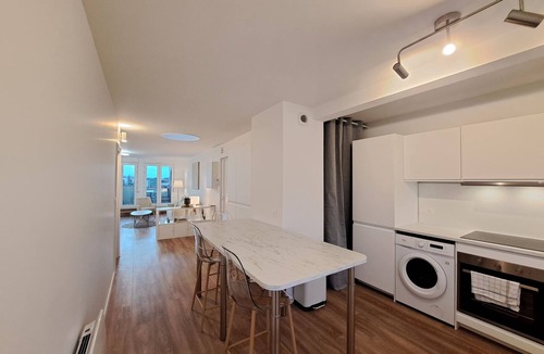 Hincmar Apartment | "Le Biarritz" - Cathédrale & Parking privé gratuit