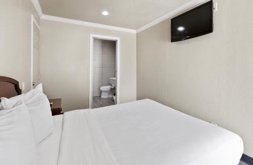 El Monte Hotel | Le Blanc Inn & Suites