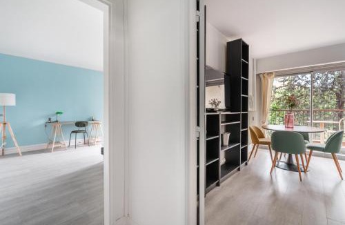 Gentilly Apartment | Le Blanqui - Face RER B Free Parking