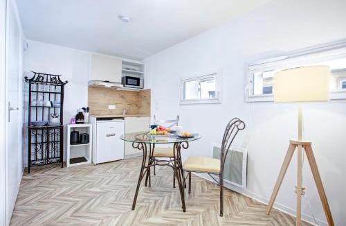 Clemenceau Apartment | Le Bourdon - TV - Terrasse