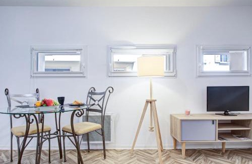 Clemenceau Apartment | Le Bourdon - TV - Terrasse