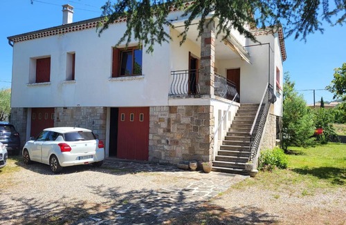 Les Vans House | Le cèdre