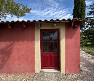 Saint-Hippolyte-le-Graveyron House | Le Cabanon des oliviers