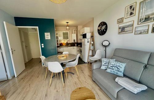 Courseulles-sur-Mer Apartment | Le Calme Marin avec jardin à 150m de la plage