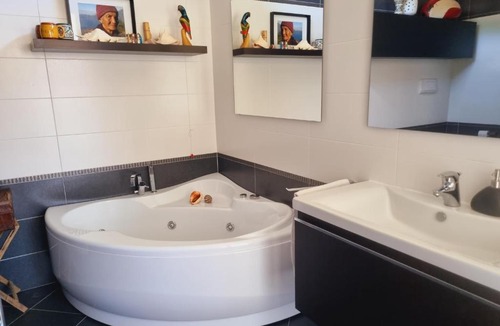 Sorisole House | Le Carillon - Jacuzzi Suite con Self Check-in