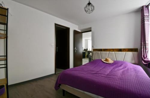 Chateaumeillant Apartment | Le CASTEL 22