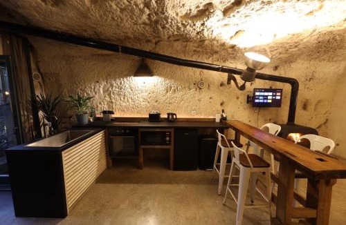 Montrichard House | Le Cavernacle