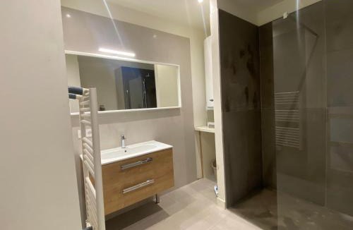Vernier Apartment | Le Cedre Bleu