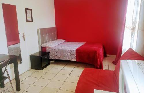 Saint-Denis Hotel | LE CEDRE