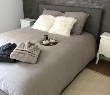 Hersin-Coupigny Apartment | Le Château de Toile - Gîte du châtaignier