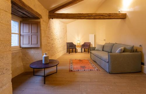Mortemart House | Le Château des Ducs de Mortemart