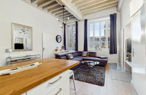 Valence Apartment | Le Chapelier-Bel Appartement Hypercentre - 4 pers