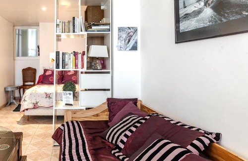 Montignac-Charente Apartment | Le charmant studio