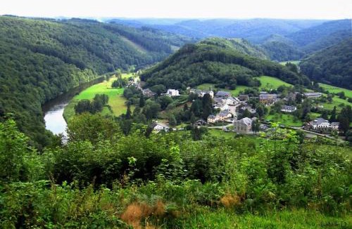 Bievre House | Le charron
