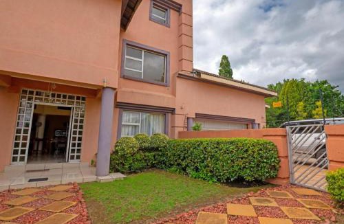 Newcastle House | Le Chateau
